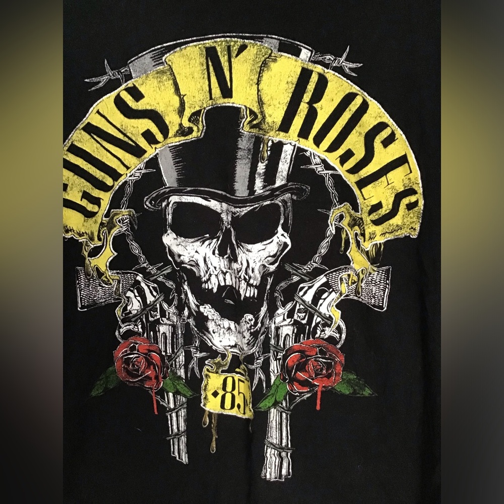 Guns & Roses Tee - Picture 2 of 3